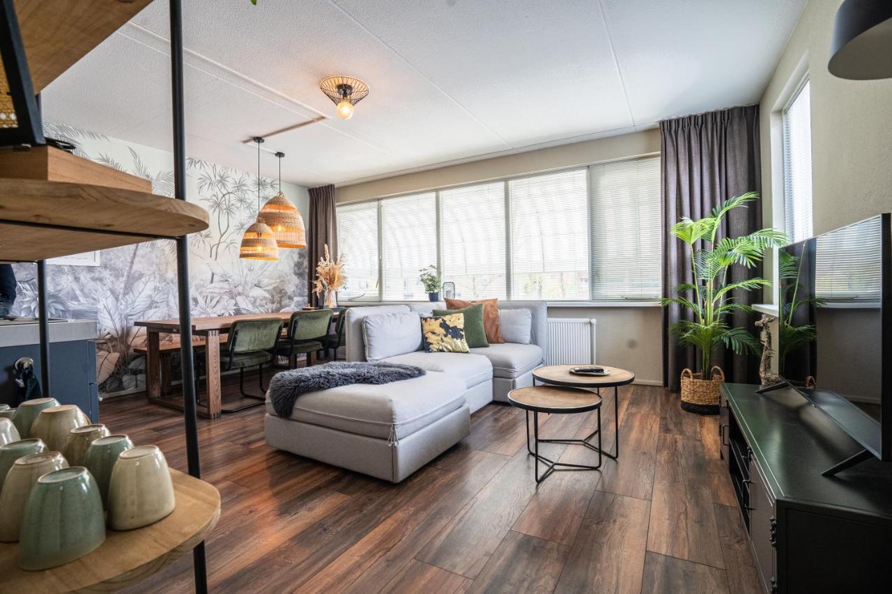 The Lion King - 6 Person Linked Apartment With Roof Terrace โกรนิงเงน ภายนอก รูปภาพ